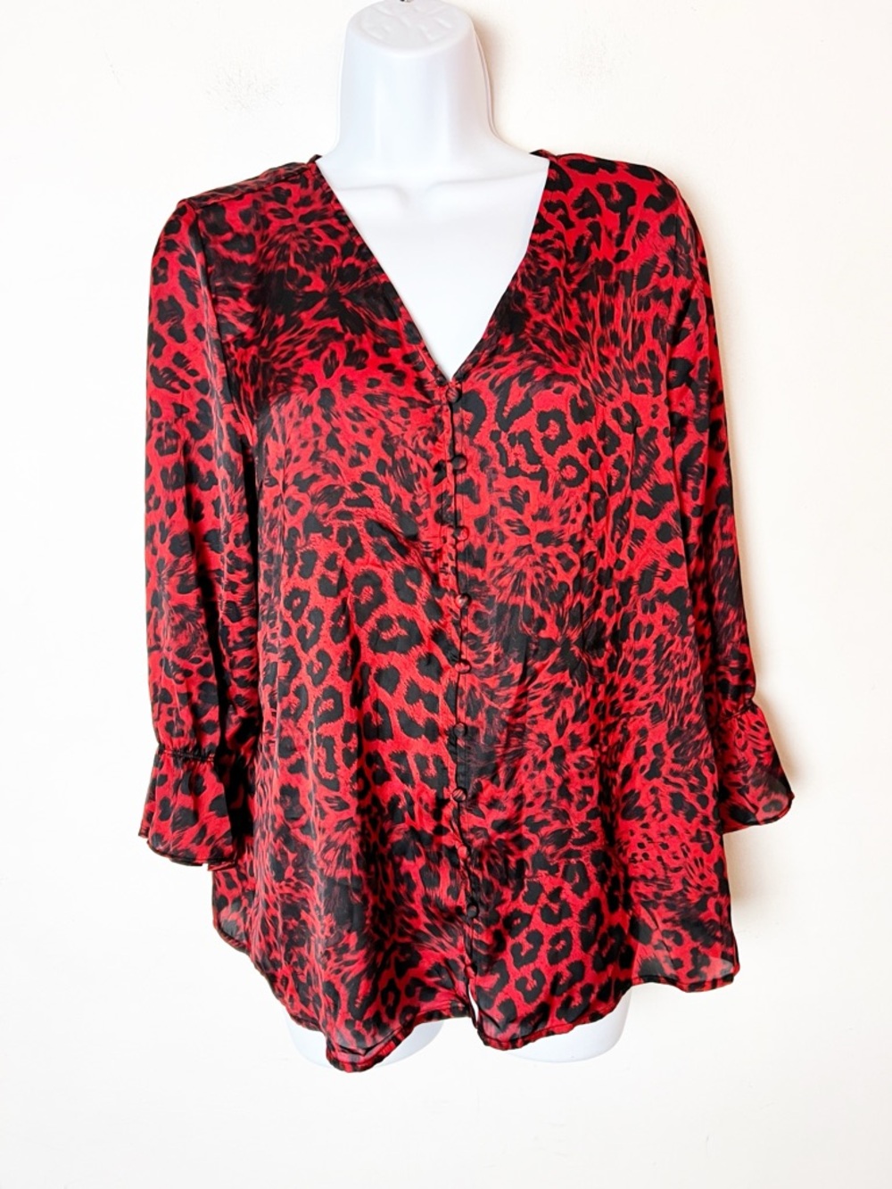 Zac & Rachel PL Red and Black Leopard Print V-Neck Blouse